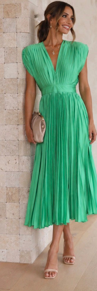 Verenaluxe™ | Timeless Pleated Midi Dress