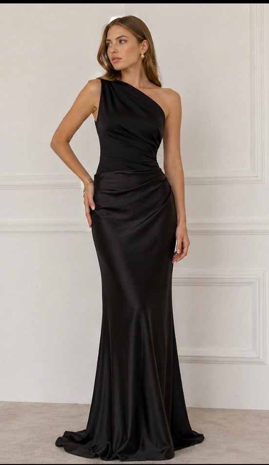 Verenaluxe™ | Maxi Dress with a Guilt in Satin