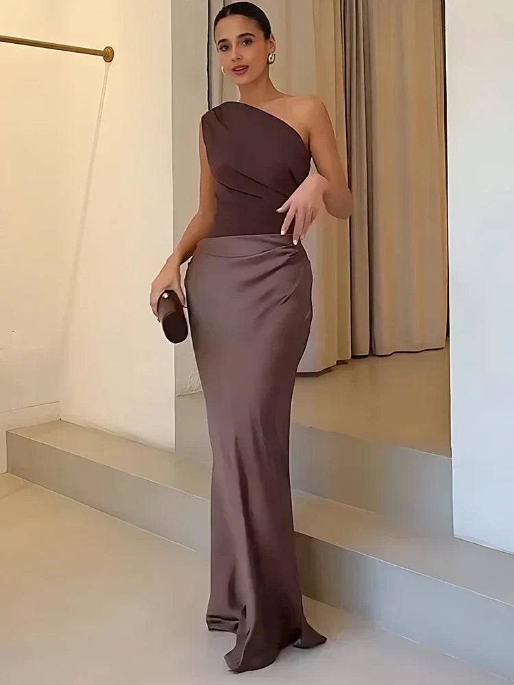 Verenaluxe™ | Maxi Dress with a Guilt in Satin